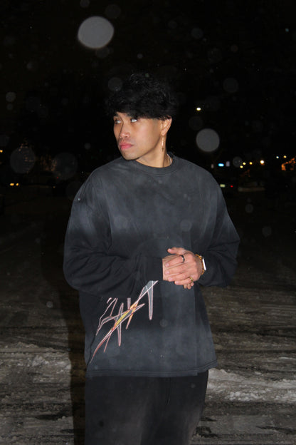 "Solitude reveals the truest self." Long sleeve T-Shirt (Smoky Black)