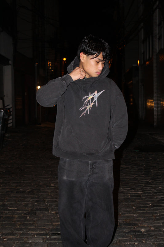 "Solitude reveals the truest self." Hoodie (Snow Wash)